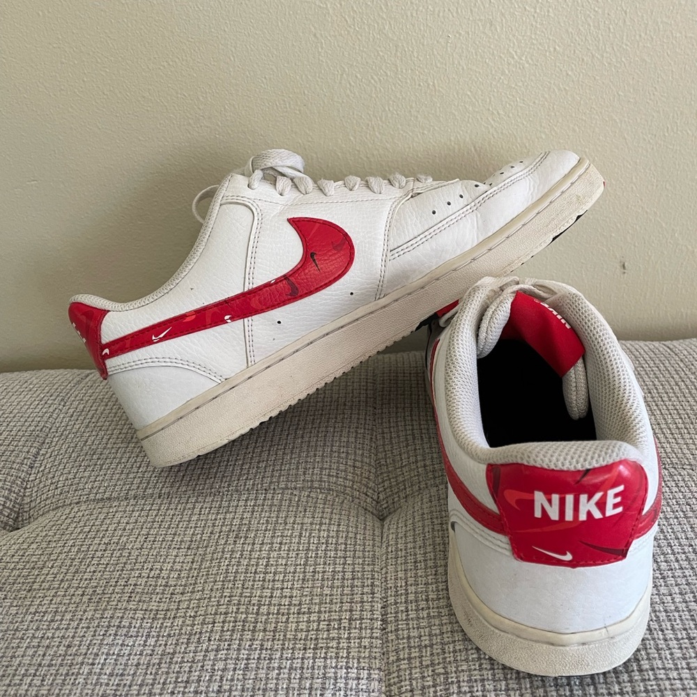Nike Court Vision Swoosh Print